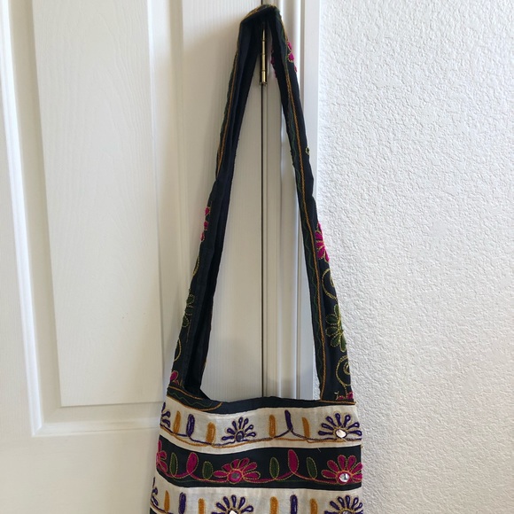 Beautiful Long Strap Elephant Embellished Purse - Picture 4 of 4